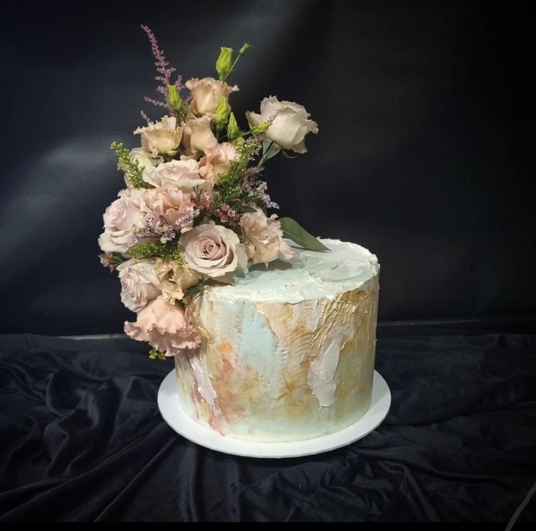 EXAMPLE - FLORAL CASCADE & PAINTED (15-20)